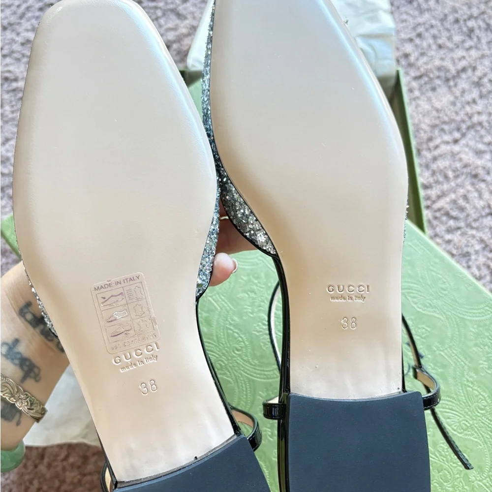 Gucci Silver Glitter Women's T-Strap Shoes Flats - Picture 5 of 7